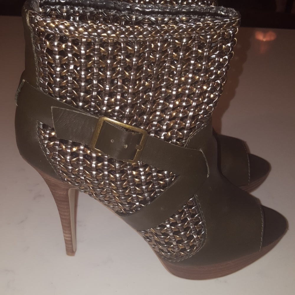 Steven Maddon army green stiletto bootie